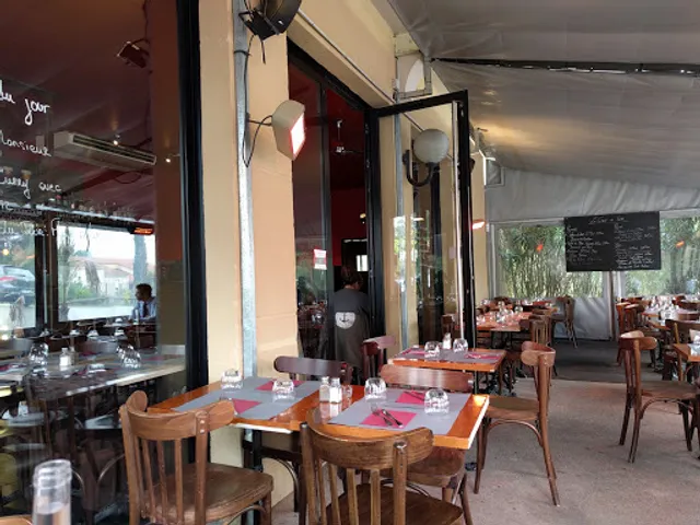 LE PETIT BISTROT LA DURANNE