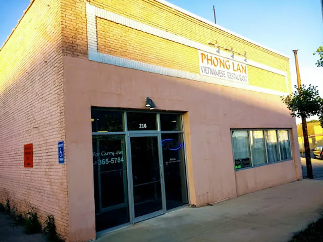 Phong Lan Restaurant