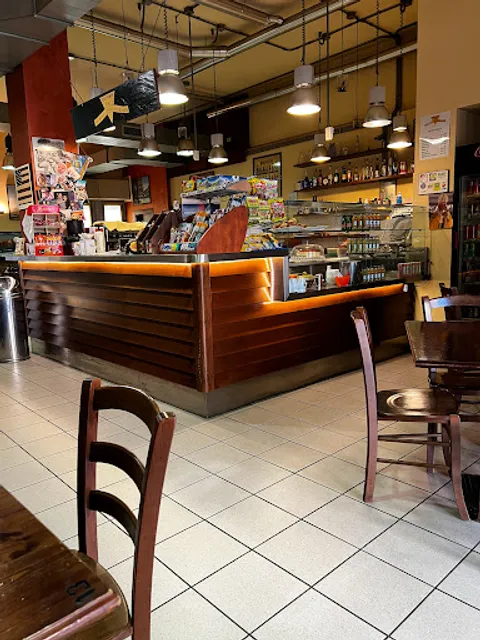 East Tower Cafe 'S.A.S. Of Favazza Dario & Gaspere