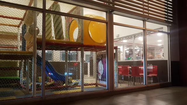 KFC | Brisas del Golf