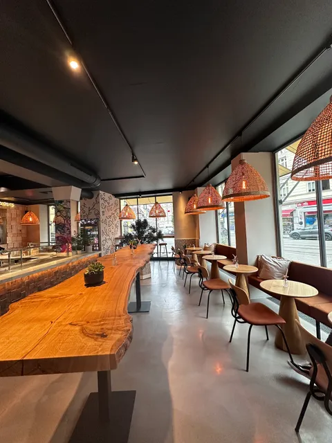 FISHBOWL Poke Max-Weber-Platz