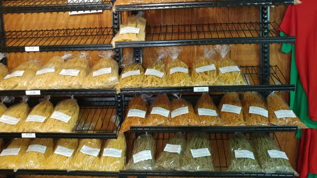 Regina's Pasta House