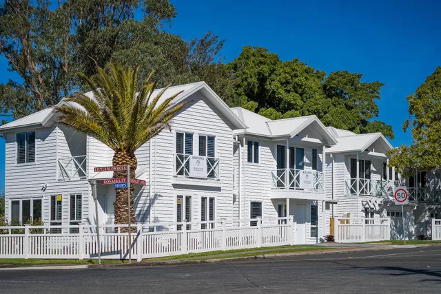 Salty Palms Villa's Kiama - Book Direct & Save
