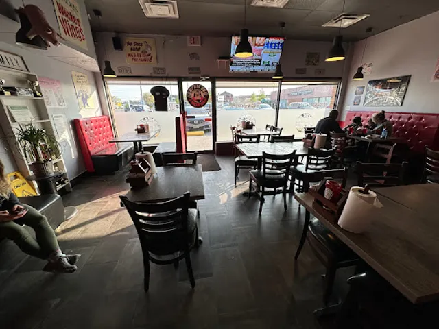 Memphis BBQ & Wicked Wings