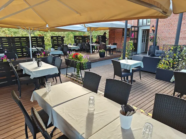 Wanha Makasiini Bistro