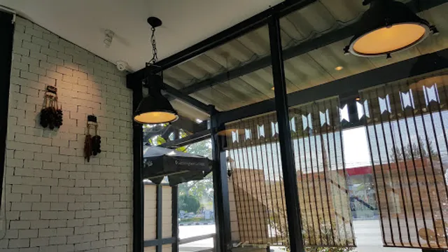 Roastniyom Coffee - มีโชค