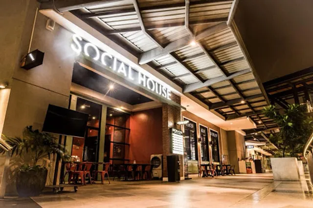 Social House Bar and Restaurant