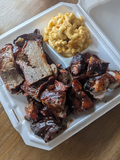 Pop's BBQ Memphis Style