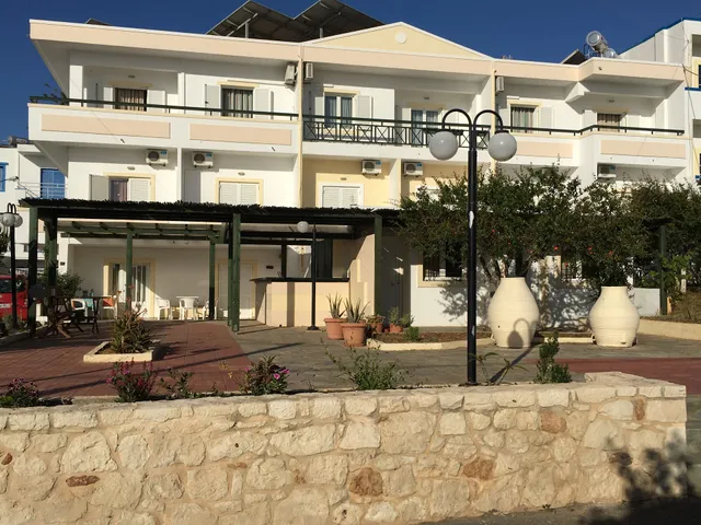 Liofoto Sea View Apts