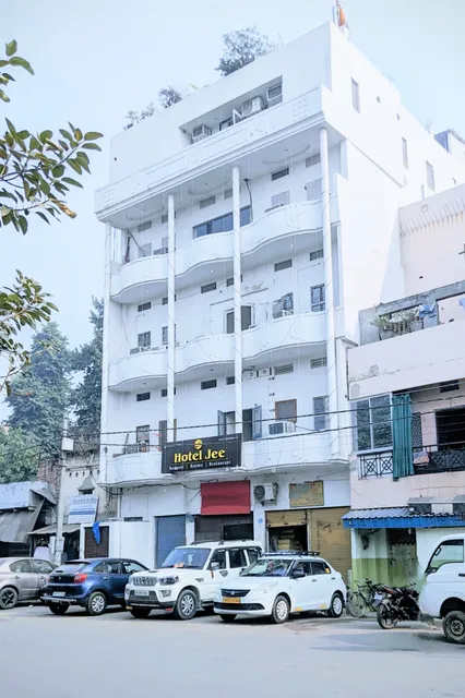 Hotel Jee