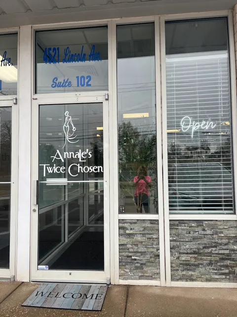 AnnaLe's Twice Chosen Bridal & Prom Consignment Shop