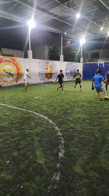 Cancha Sintética La Mundial