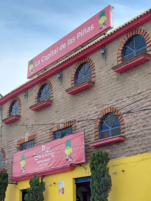 Las Piñas. Restaurante.