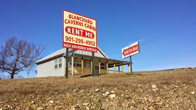 Blanchard Caverns Cabin