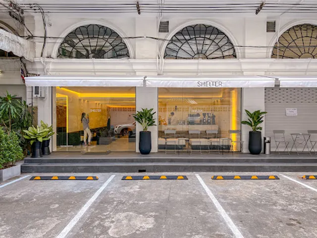 Shelter Charoen Nakhon 10