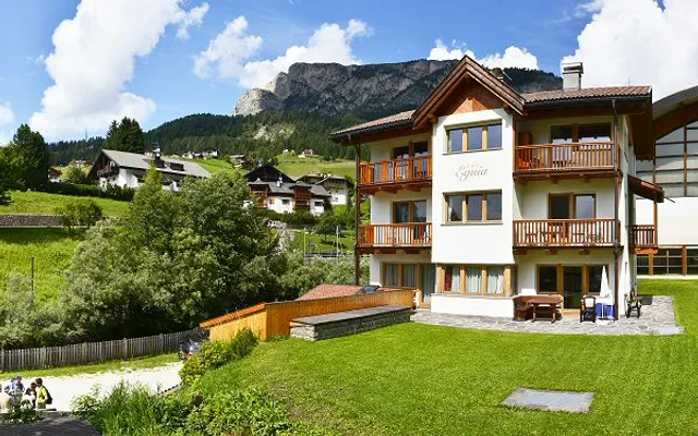 Apartments Cësa Eguia