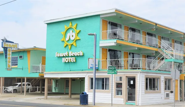 Sunset Beach Hotel