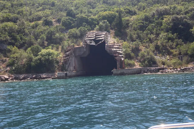 Limitless Speed Boat Kotor