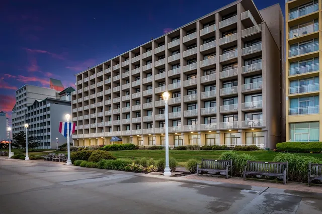 Country Inn & Suites by Radisson, Virginia Beach (Oceanfront)