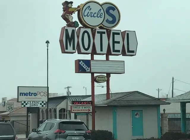 Circle S Motel