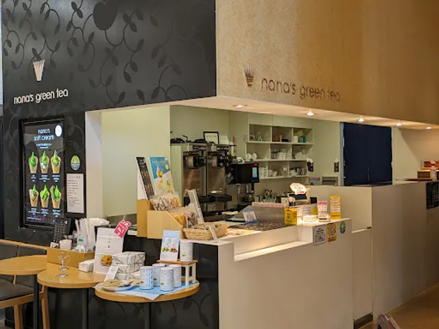 nana ' s green tea Ionmorukakamigaharaten (matcha cafe)
