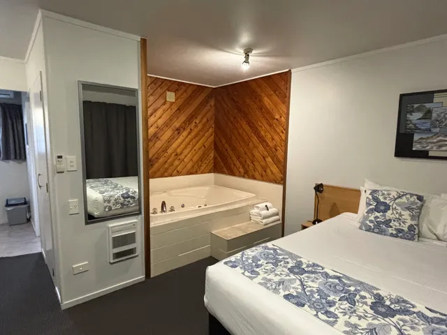 ASURE Macy's Motor Inn & Conference Centre