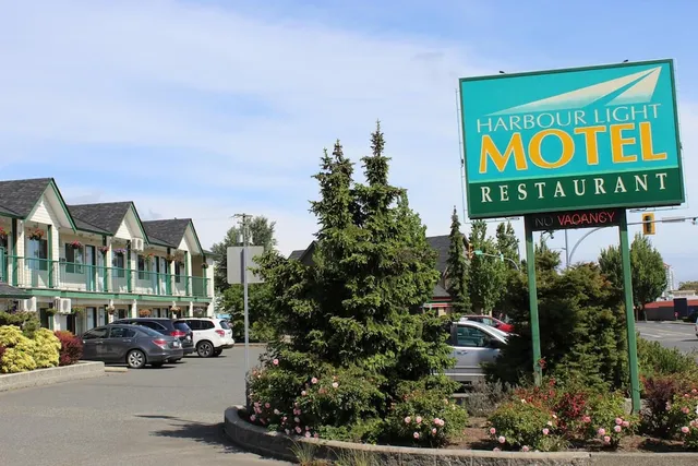 Harbour Light Motel