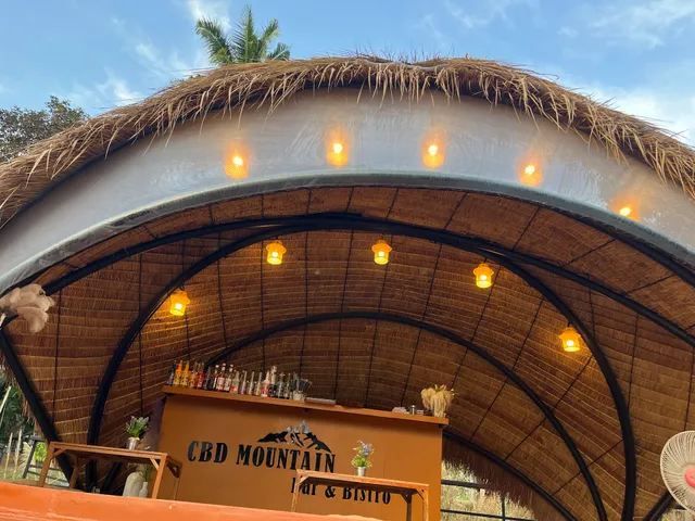 CBD MOUNTAIN BAR&BISTRO