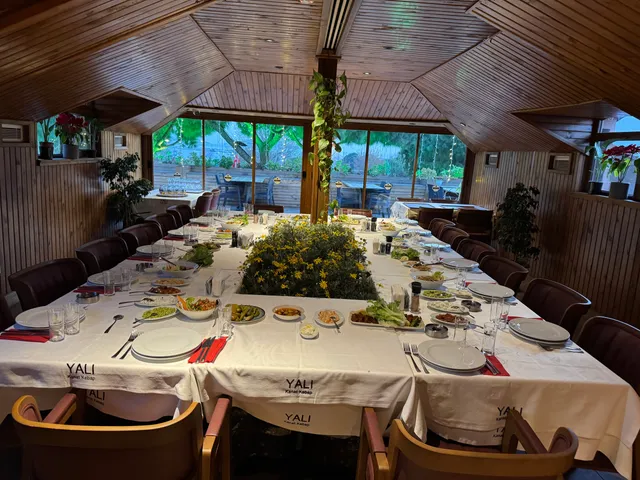 YALI KANAT KEBAP STEAK RESTORAN