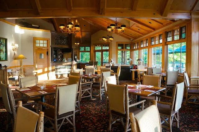 The Classic Grill at Madden's