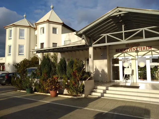 Holdfény Hotel Étterem