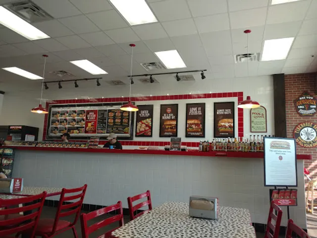 Firehouse Subs Bandera 1604