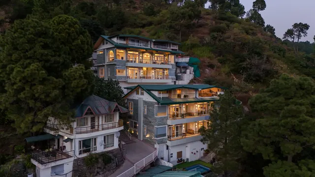 SaffronStays Casa Aurora & Amara - Villa in Kasauli