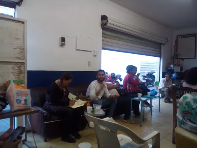 Loncheria Haz Por Venir