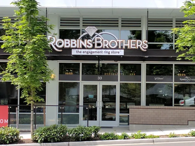 Robbins Brothers Fine Jewelers
