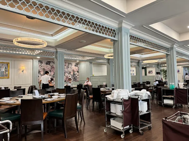 Somboon Seafood Sam Yan