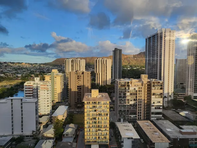 Waikiki Lanais