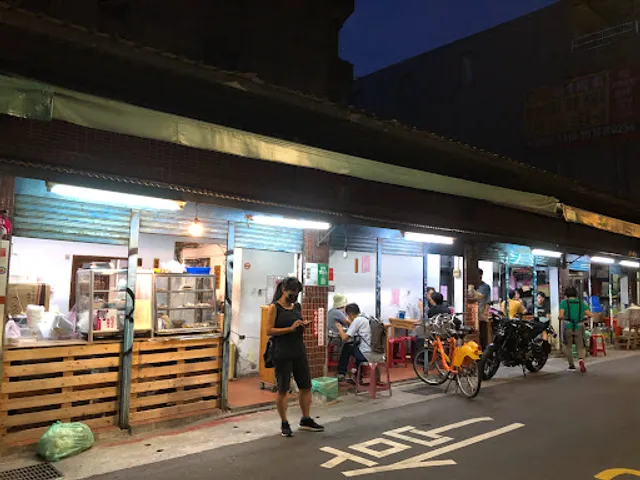 Cabbage Rice and Pork Rib Soup