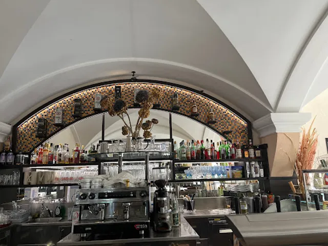 Luna Restaurant Pizzeria