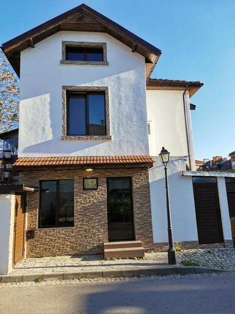 Апартамент "Шести участък"