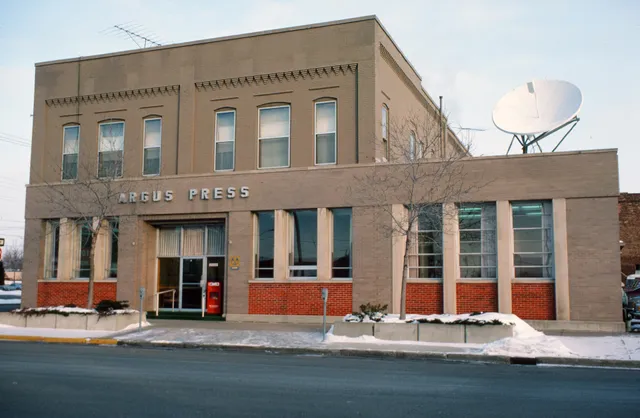 Argus-Press
