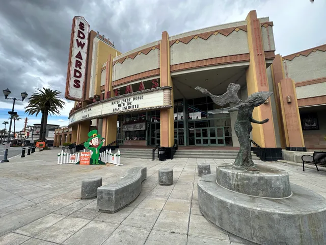 Regal Edwards Brea East