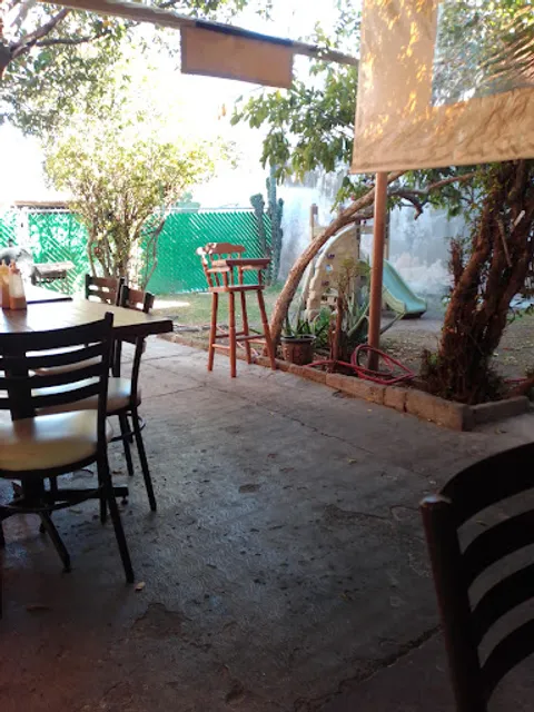 LA SIRENA GORDA PESCADOS Y MARISCOS HUICHAPAN