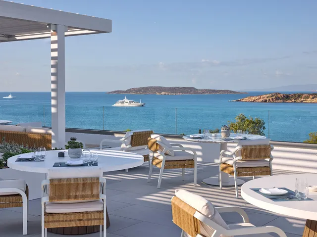 The Roc Club, A Grecotel Hotel to Live