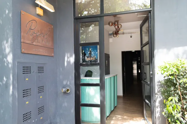 Royal Living Poblado