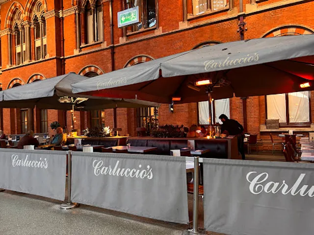 Carluccio's