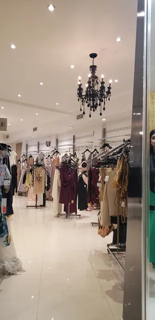 La Femme Boutique PR