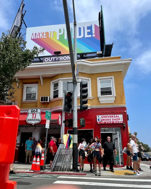 Universal Smoke Shop