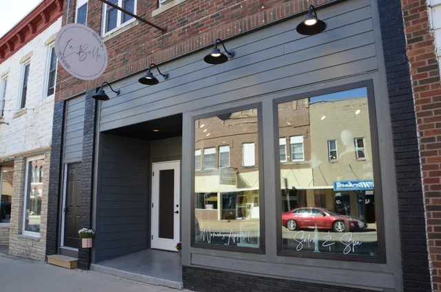 La Belle Boutique & Beauty Lounge