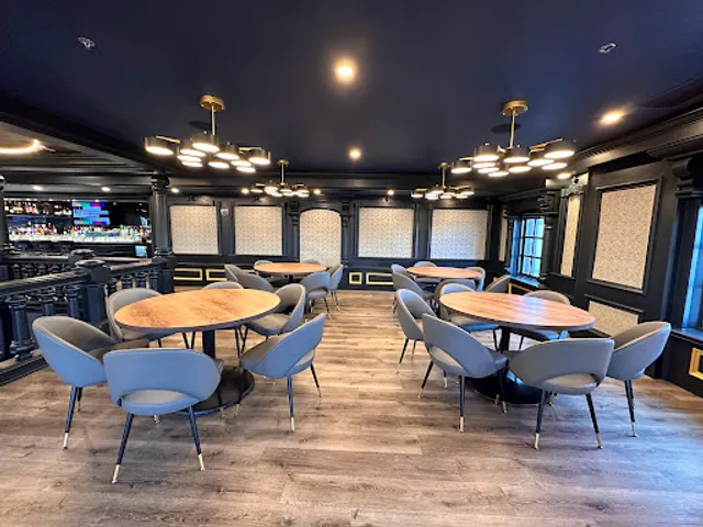 Mansion Kitchen + Bar